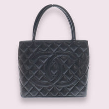 Load image into Gallery viewer, CHANEL Caviar Skin Medallion