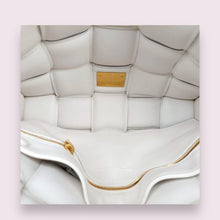 Load image into Gallery viewer, Bottega Veneta Casette Chain
