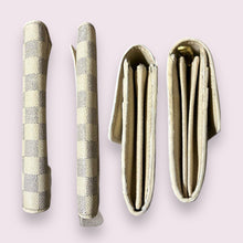 Load image into Gallery viewer, LOUIS VUITTON Sara Azur