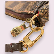 Load image into Gallery viewer, LOUIS VUITTON Damier Pochette