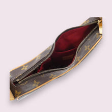 Load image into Gallery viewer, LOUIS VUITTON Croissant MM