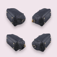 Load image into Gallery viewer, LOUIS VUITTON Speedy 25 Black