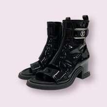 Load image into Gallery viewer, Louis Vuitton Boots