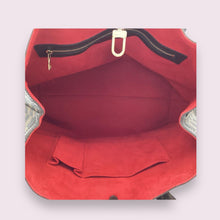 Load image into Gallery viewer, LOUIS VUITTON Hampstead MM