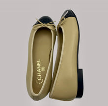 Load image into Gallery viewer, CHANEL Pumps