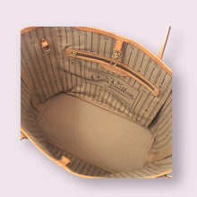 Load image into Gallery viewer, LOUIS VUITTON Neverfull MM