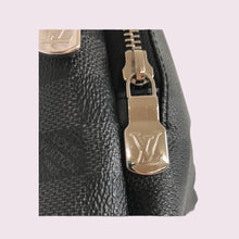 Load image into Gallery viewer, LOUIS VUITTON Avenue