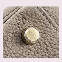 Load image into Gallery viewer, HERMES Kelly 28