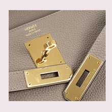 Load image into Gallery viewer, HERMES Kelly 28
