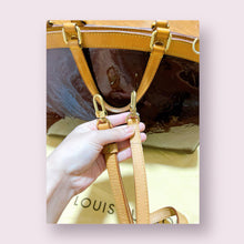 Load image into Gallery viewer, LOUIS VUITTON Brea MM