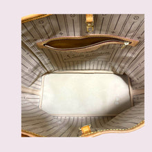 Load image into Gallery viewer, LOUIS VUITTON Neverfull MM