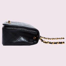 Load image into Gallery viewer, CHANEL Single Flap