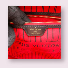 Load image into Gallery viewer, LOUIS VUITTON Neverfull MM