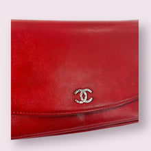 Load image into Gallery viewer, CHANEL Red Caviar WOC