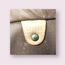 Load image into Gallery viewer, LOUIS VUITTON Monogram 25