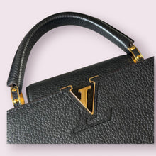 Load image into Gallery viewer, LOUIS VUITTON Capucines BB