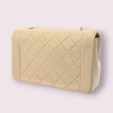 Load image into Gallery viewer, Chanel Diana 25