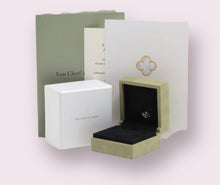 Load image into Gallery viewer, Van Cleef & Arpels Vintage Alhambra