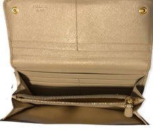Load image into Gallery viewer, Prada Plaque Wallet