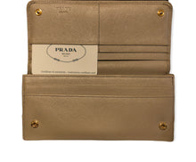 Load image into Gallery viewer, Prada Plaque Wallet