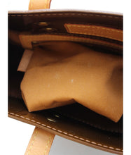Load image into Gallery viewer, LOUIS VUITTON Reade PM