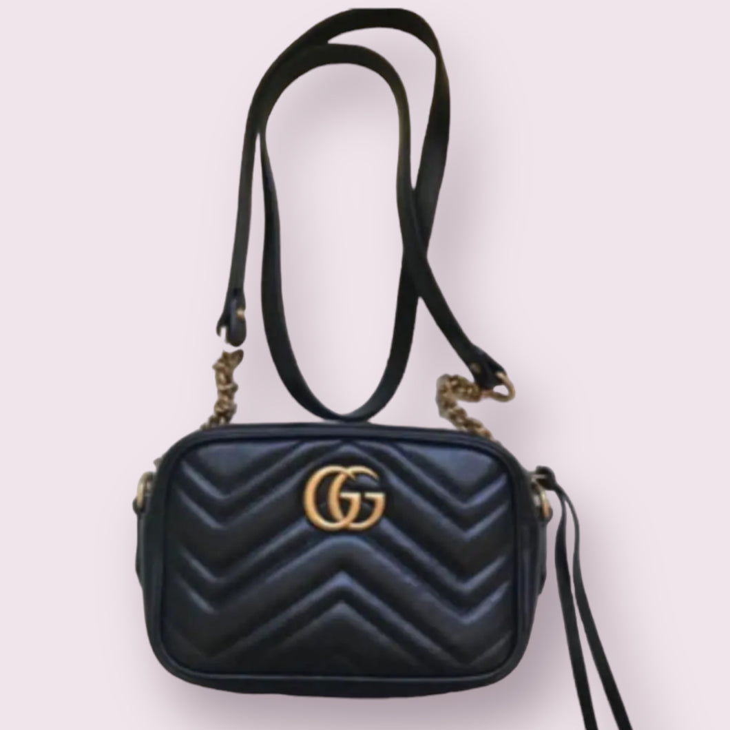 GUCCI Marmont Shoulder Bag