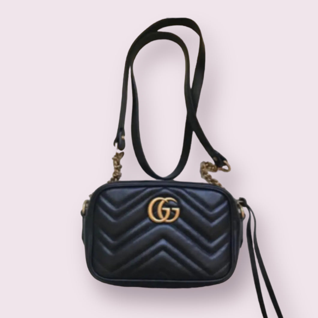 GUCCI Marmont Shoulder Bag