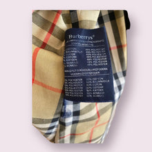 Load image into Gallery viewer, Burberry Trench-coat
