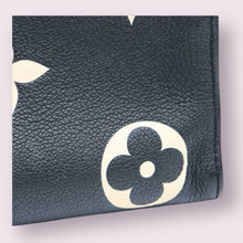 Load image into Gallery viewer, LOUIS VUITTON On The Go MM
