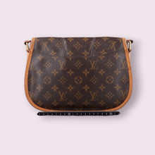 Load image into Gallery viewer, LOUIS VUITTON Shoulder Bag
