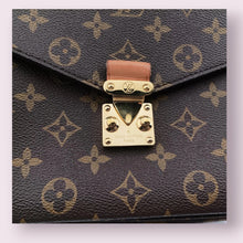 Load image into Gallery viewer, LOUIS VUITTON Metis Pochette

