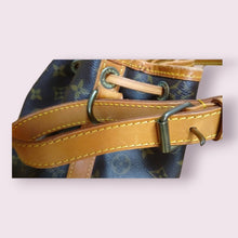 Load image into Gallery viewer, LOUIS VUITTON Noe
