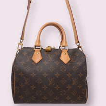 Load image into Gallery viewer, LOUIS VUITTON Speedy 25
