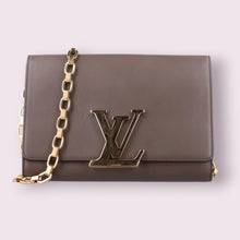 Load image into Gallery viewer, LOUIS VUITTON Louise
