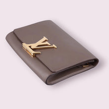 Load image into Gallery viewer, LOUIS VUITTON Louise
