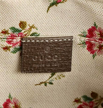 Load image into Gallery viewer, GUCCI Neo Vintage Messenger Bag
