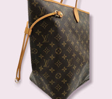 Load image into Gallery viewer, LOUIS VUITTON Neverfull GM
